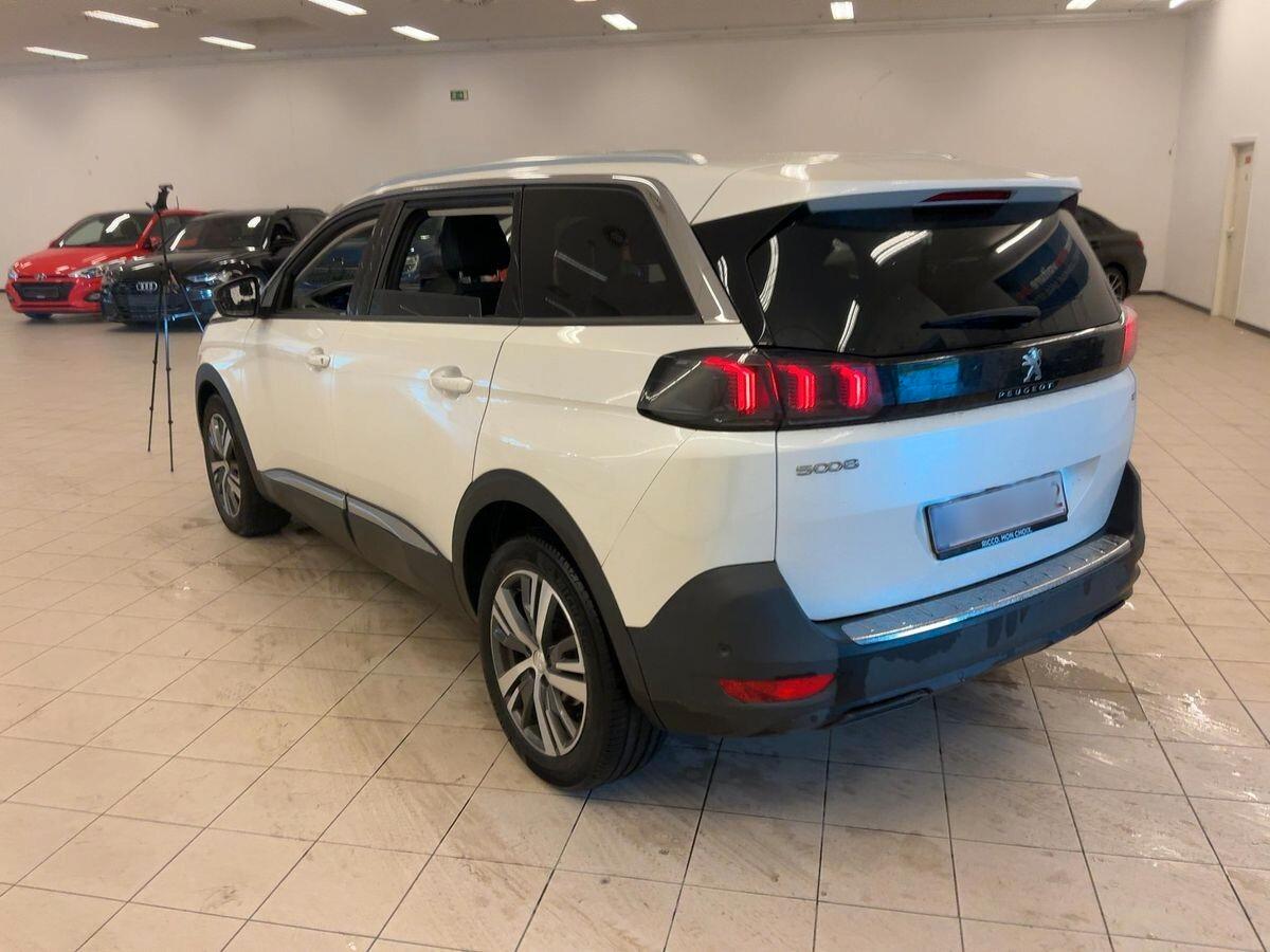 Peugeot 5008 BlueHDi 130 S&S Allure