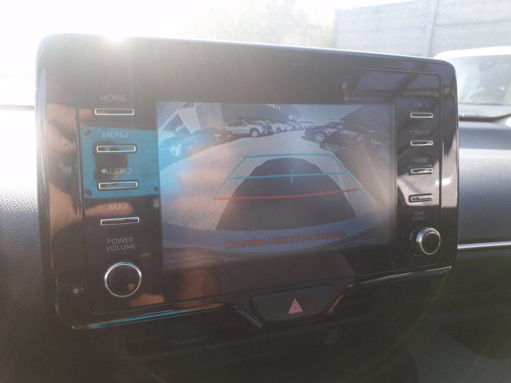 TOYOTA Yaris 1.5h active del 2021