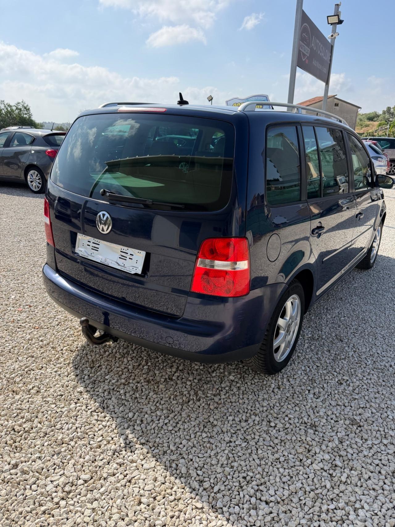 Volkswagen Touran 2.0 16V TDI Highline