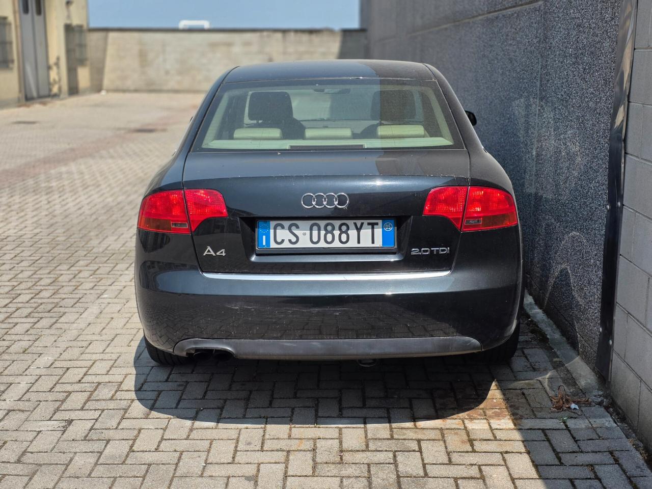 Audi A4 2.0cc; 148.000Km; *PER OP/PROFESS. SETTORE*