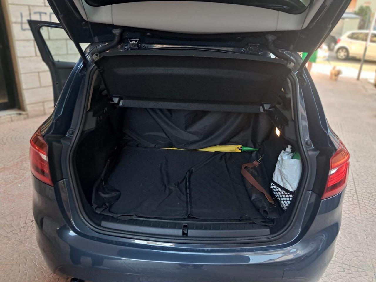 Bmw 216 216d Active Tourer-Solo89000km-EURO15990