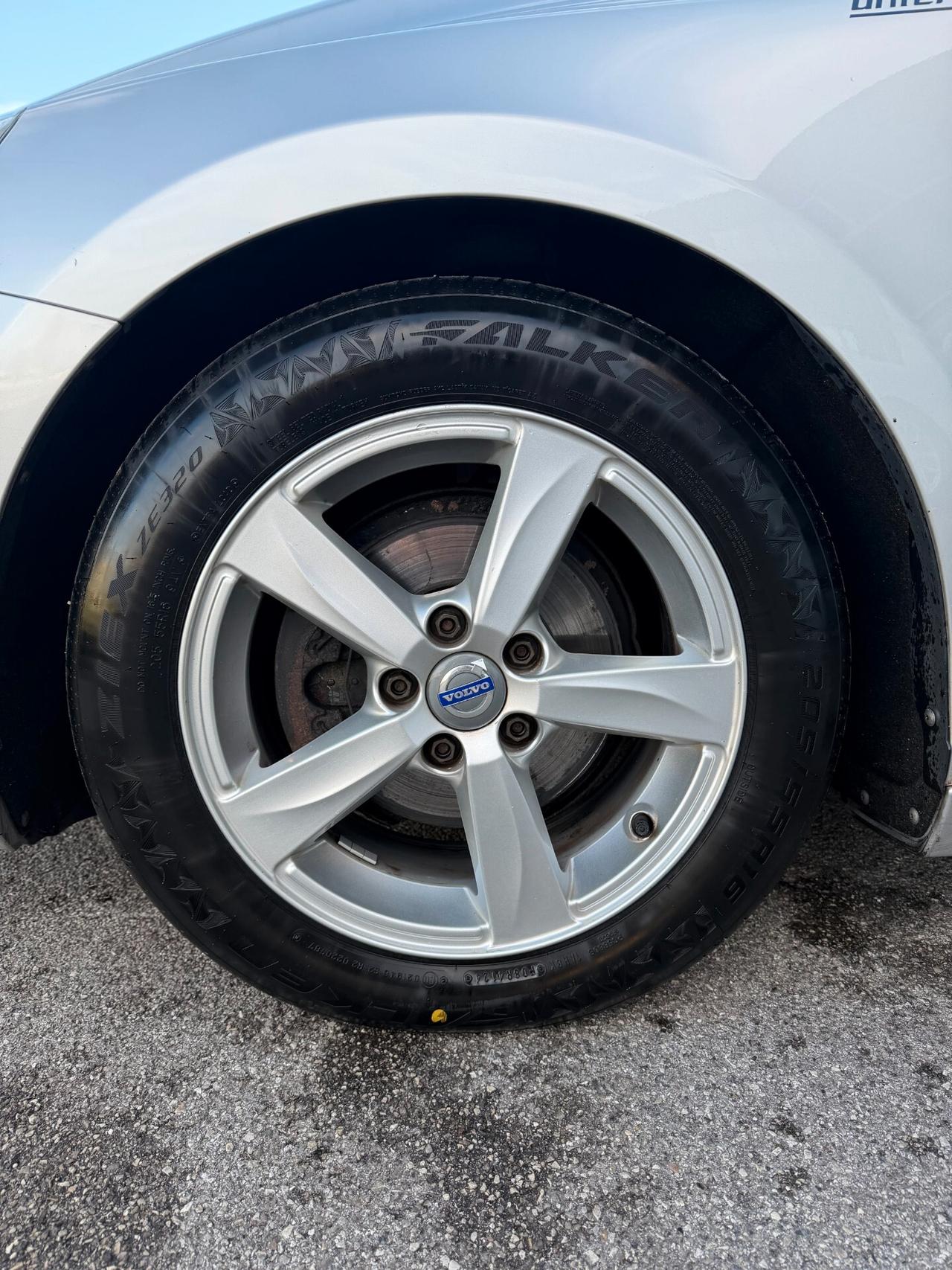 Volvo V40 D2 1.6 Kinetic