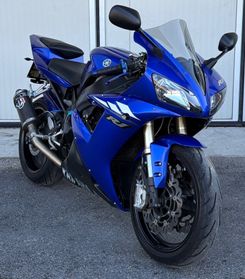 Yamaha YZF R1