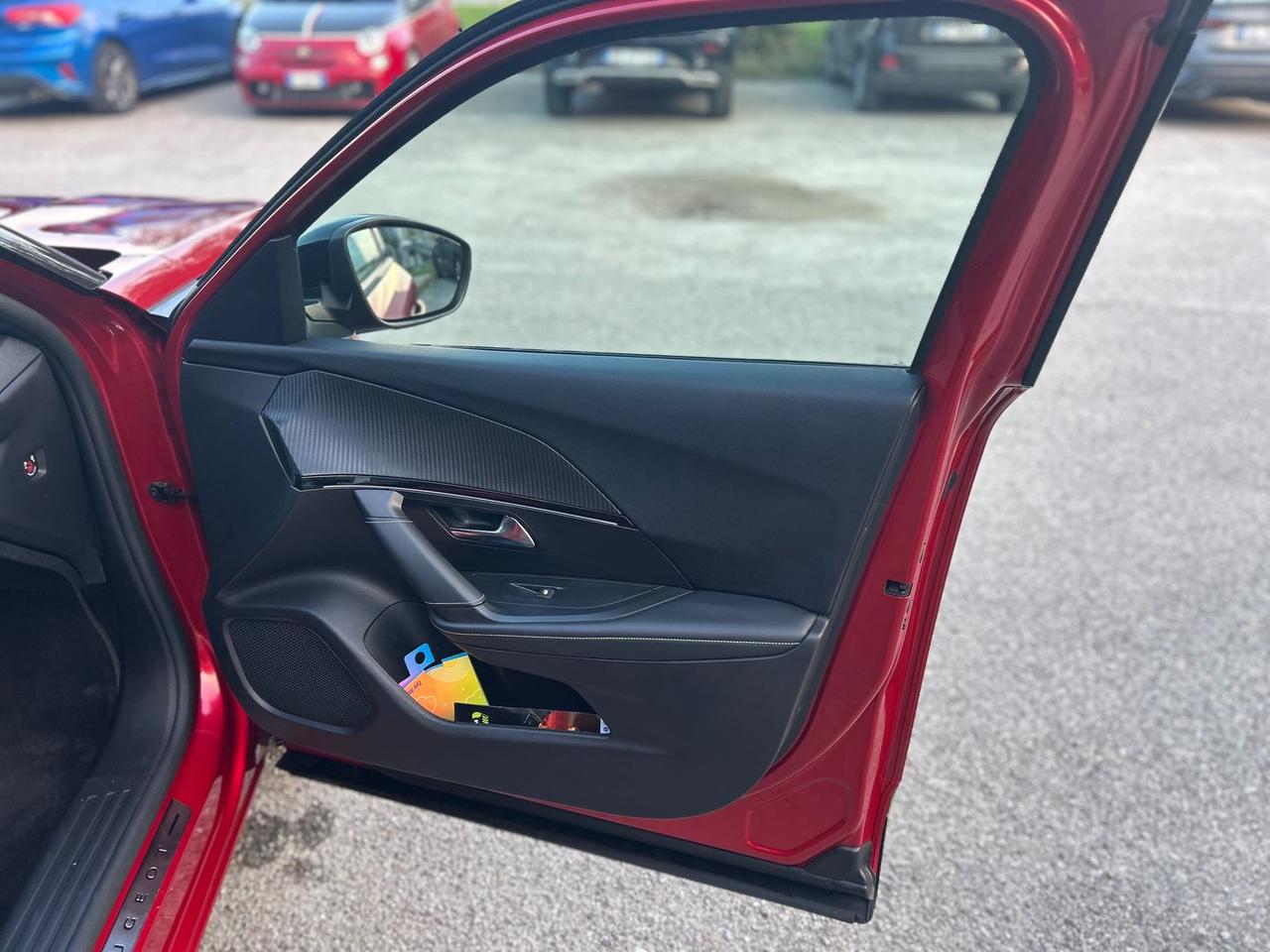 Peugeot 2008 GT 1.5 Blue HDI 110 #7750