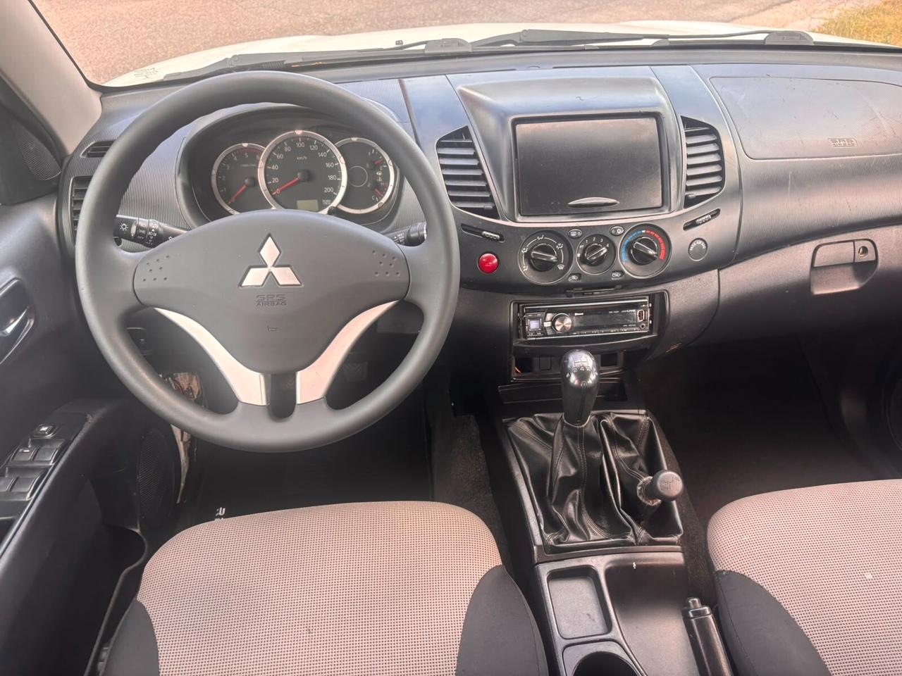 Mitsubishi L200 2.4 DI-D/154CV Club Cab Inform