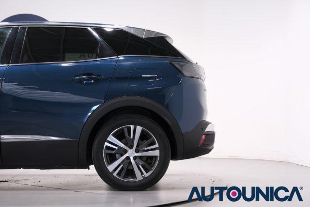 PEUGEOT 3008 HYBRID4 300 E-EAT8 ALLURE PACK