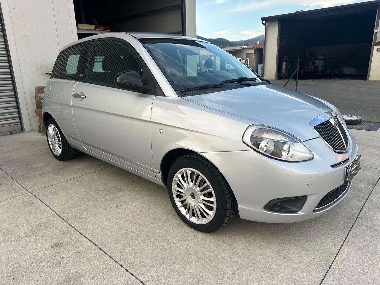 Lancia Ypsilon 1.2 69 CV Elle