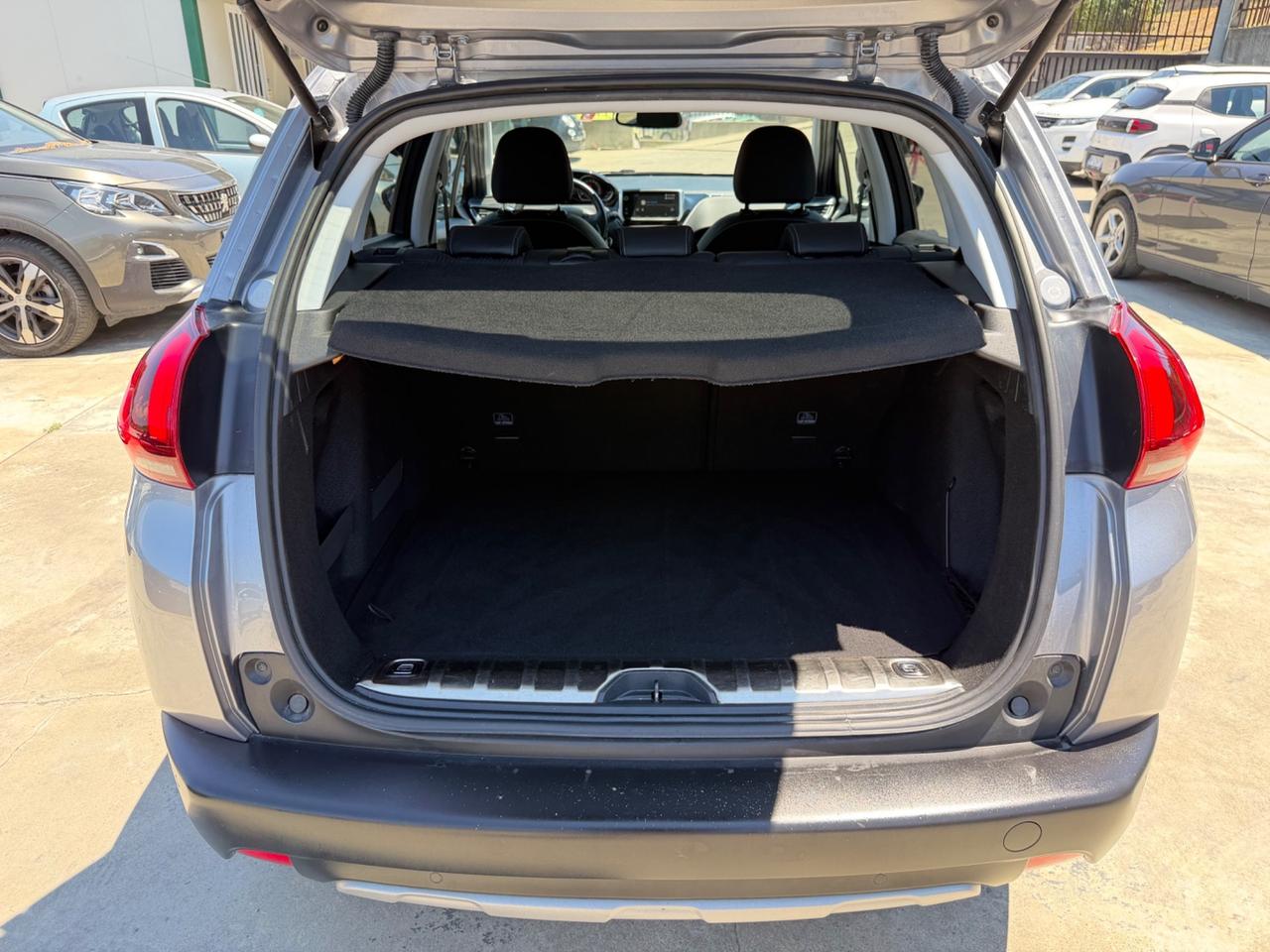 Peugeot 2008 BlueHDi 100 S&S Black Matt/48.000KM