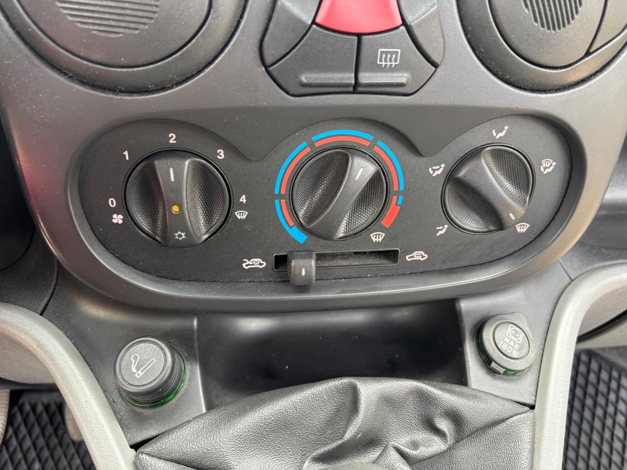 Fiat Doblò 1.3 MJ 16V TRASPORTO DISABILI, RAMPA ELETTRICA