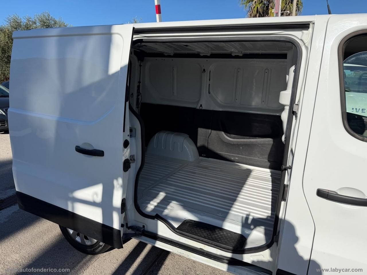 NV300 29 1.6 dCi 120CV PC-TN Van