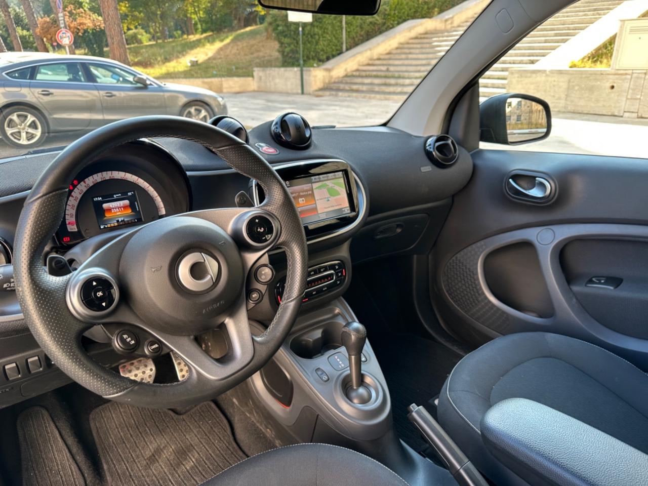 Smart Fortwo CABRIO Superpassion NAVI LED