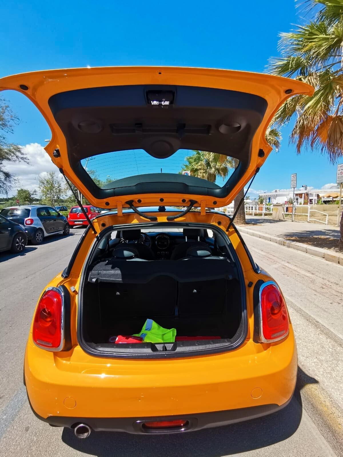 Mini 1.5 Cooper D Business