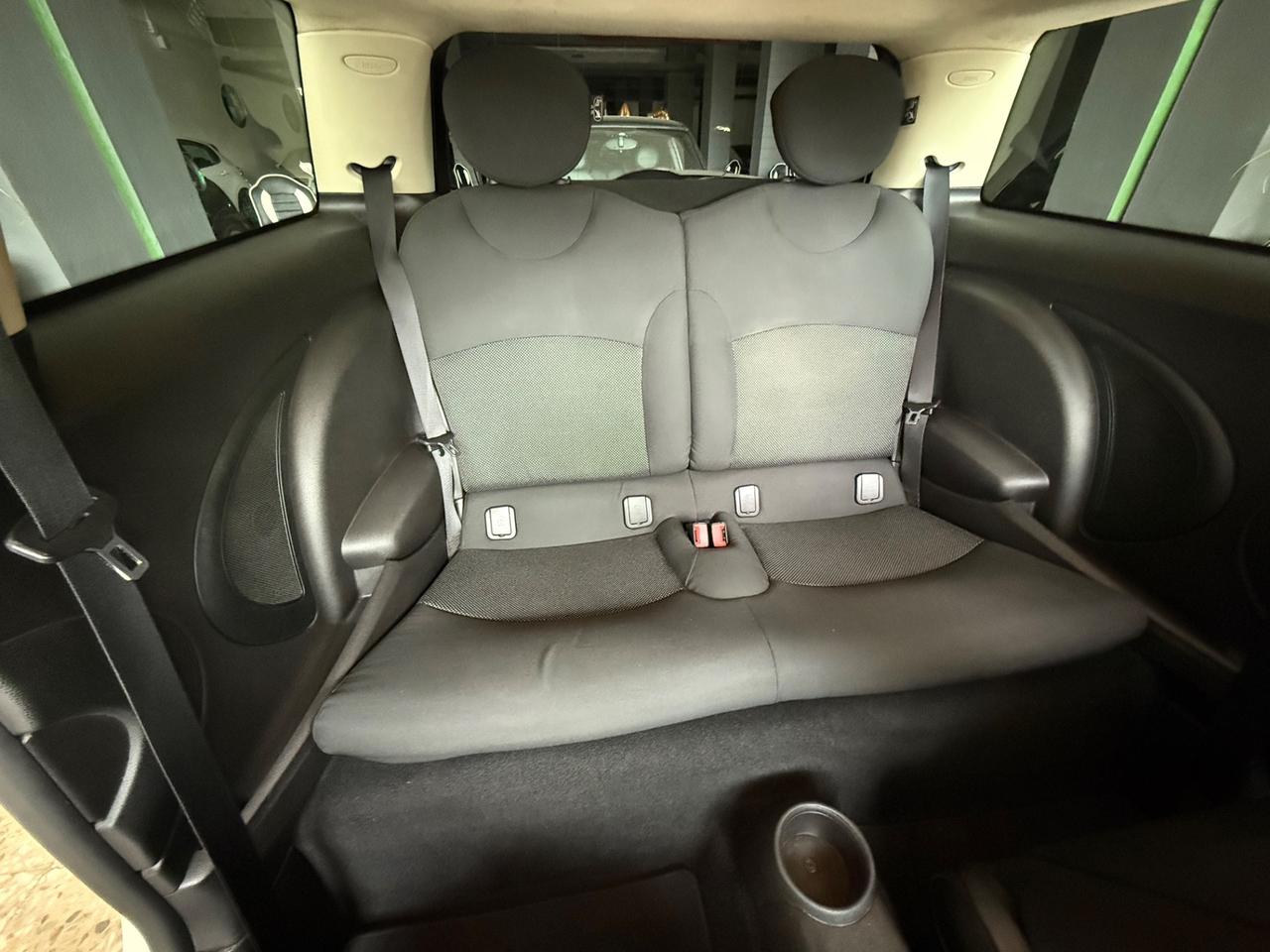 Mini Cooper D 2011