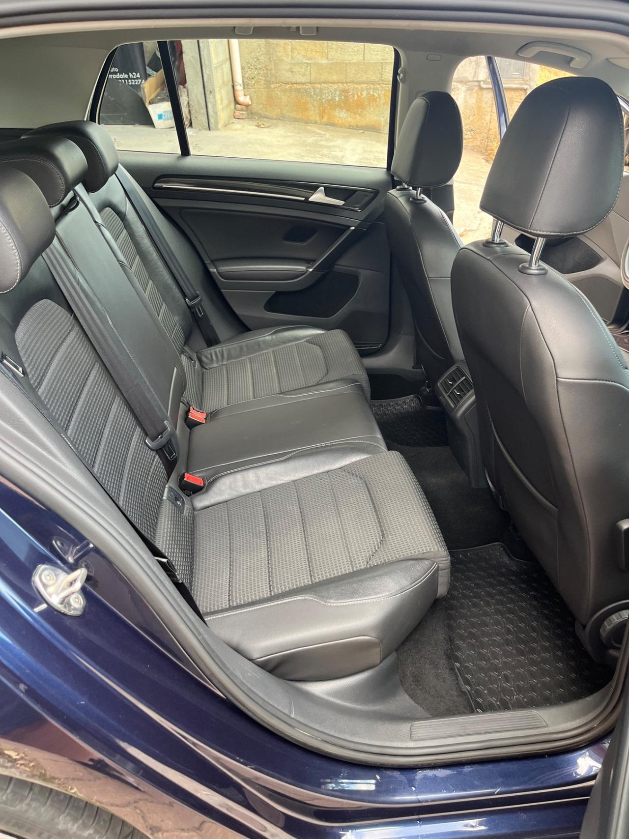 Volkswagen Golf 2.0 TDI 5p. Highline BlueMotion Technology