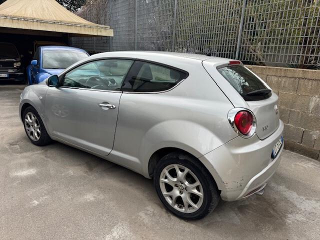 Alfa Romeo MiTo 1.6 JTDm 16V Distinctive VISTA E PIACIUTA