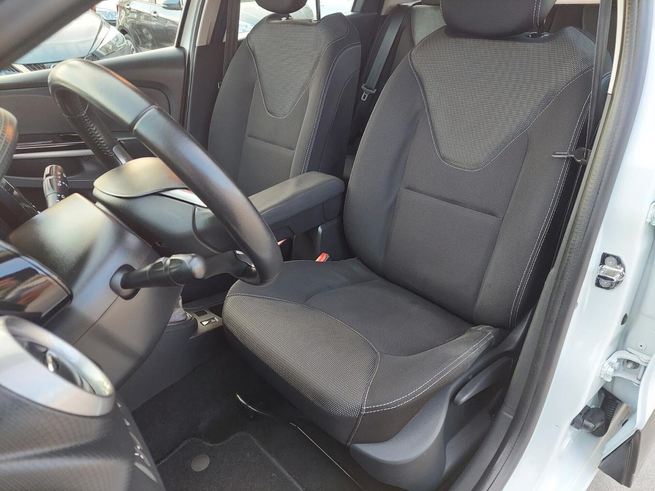 Renault Clio Sporter 1.5 dCi 8V 90CV Costume National