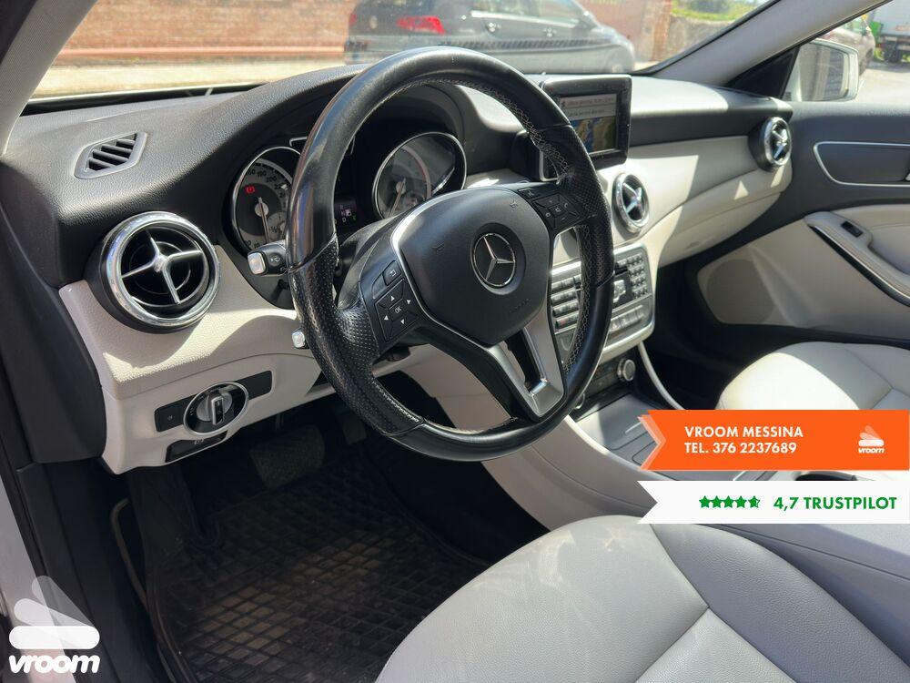 MERCEDES GLA (X156) GLA 200 CDI Automatic Sport