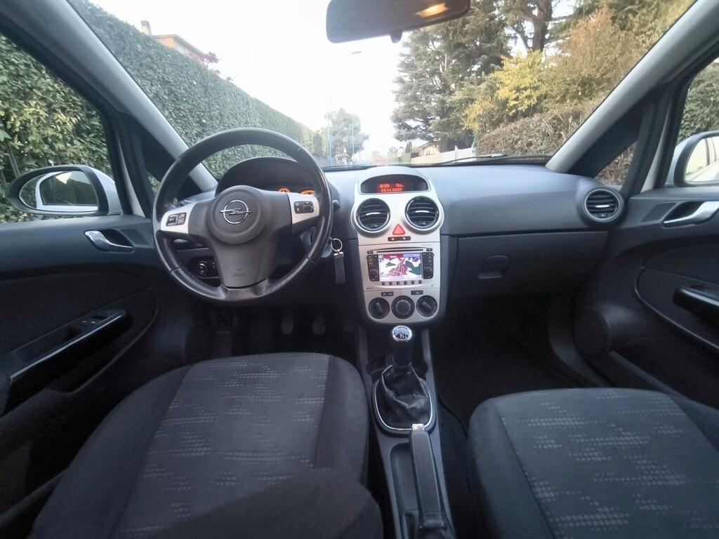 OPEL CORSA 1,3 CDTI – COSMO -OK NEOPATENTATI