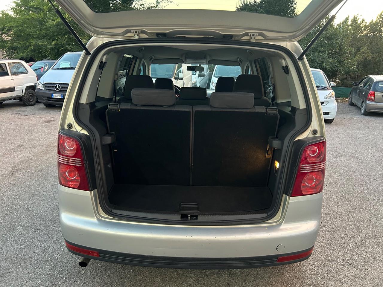 Volkswagen Touran 2.0 Ecofuel 7 Posti