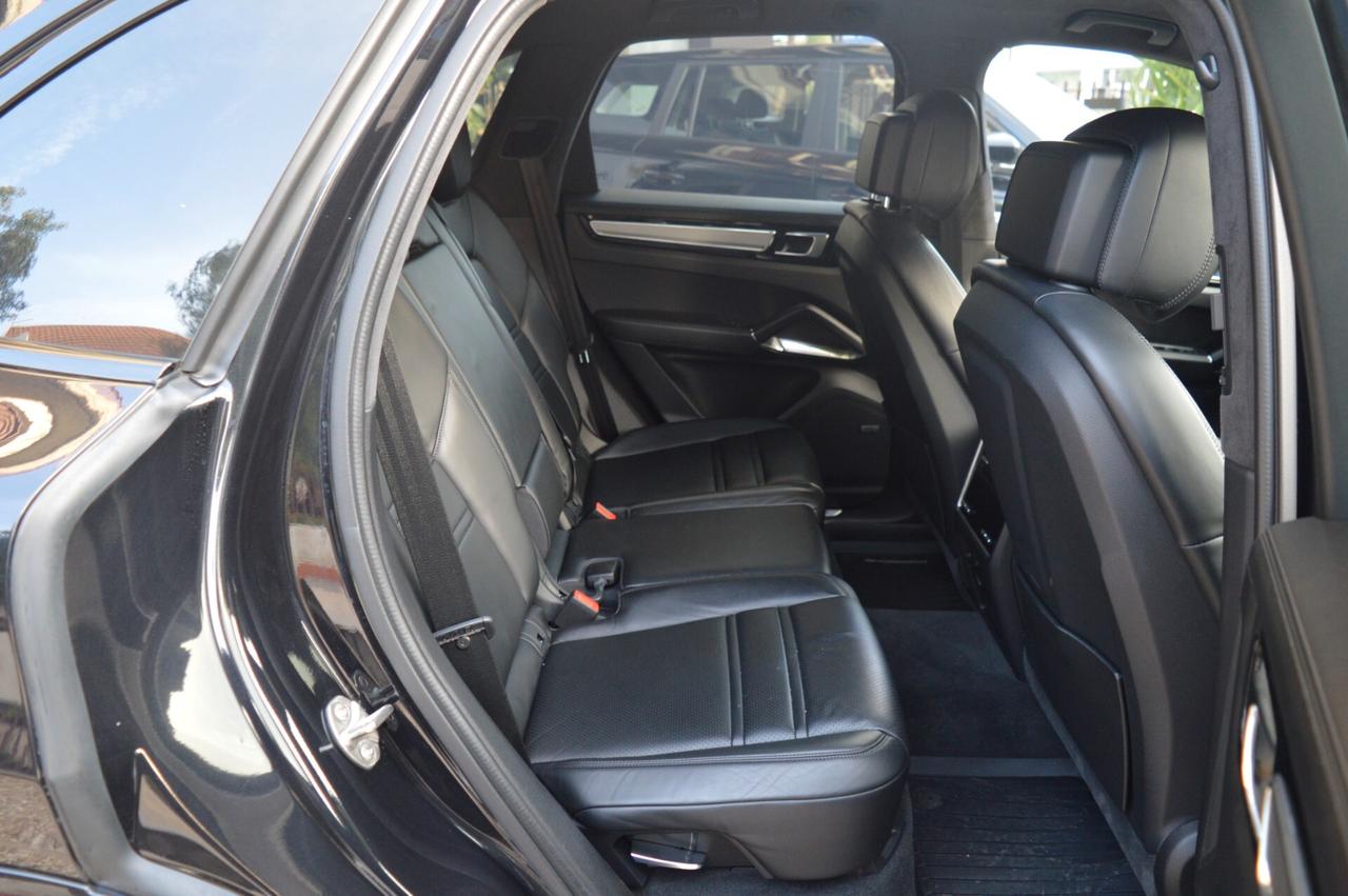 Porsche Cayenne 4.0 V8 Turbo