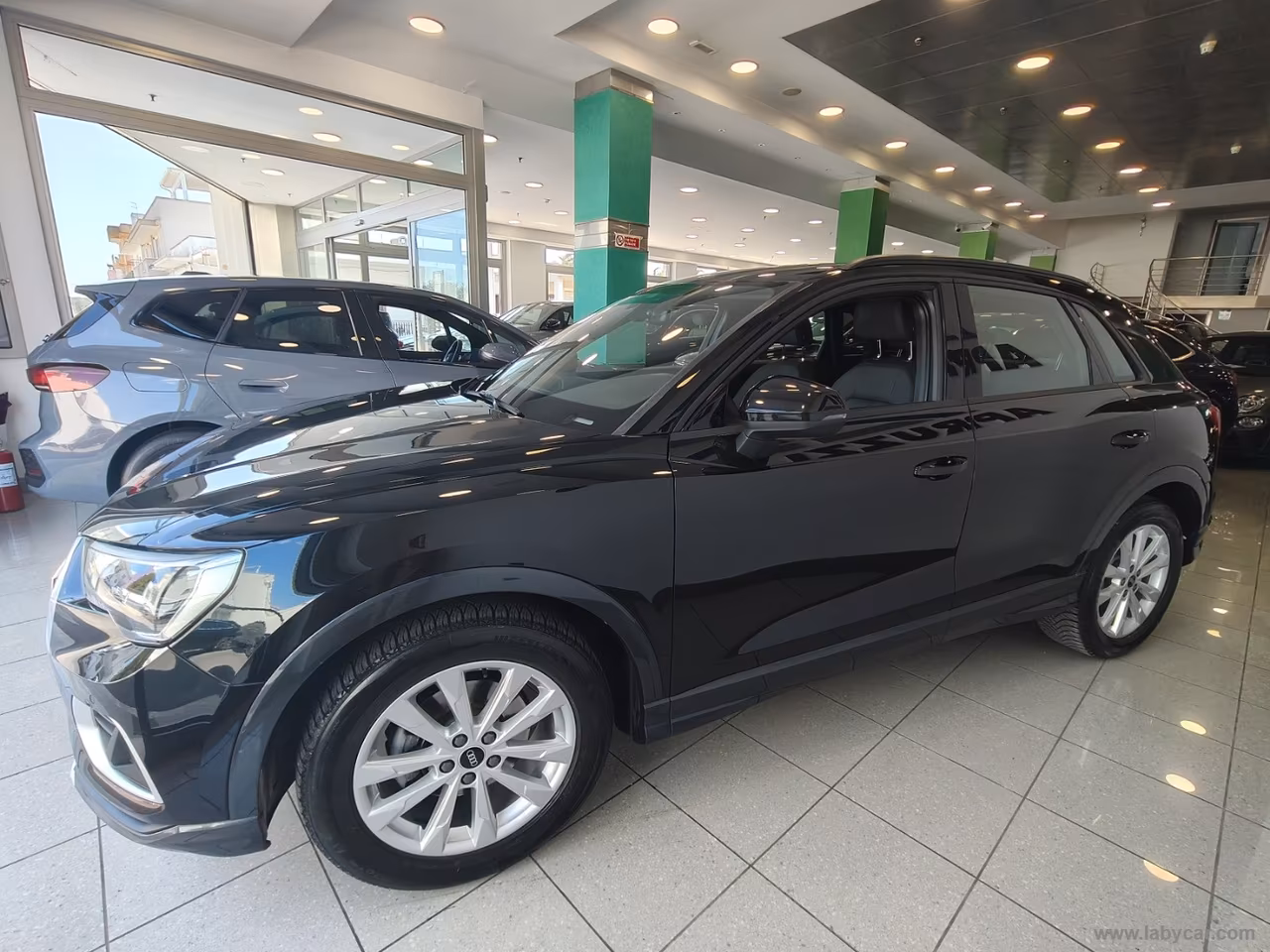 AUDI Q3 35 TDI S tronic Business Advanced