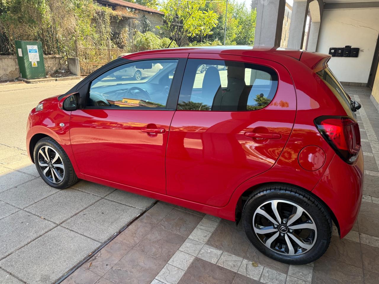 Citroen C1 2020 - 1.0 VTi 72 S&S 5 porte Shine