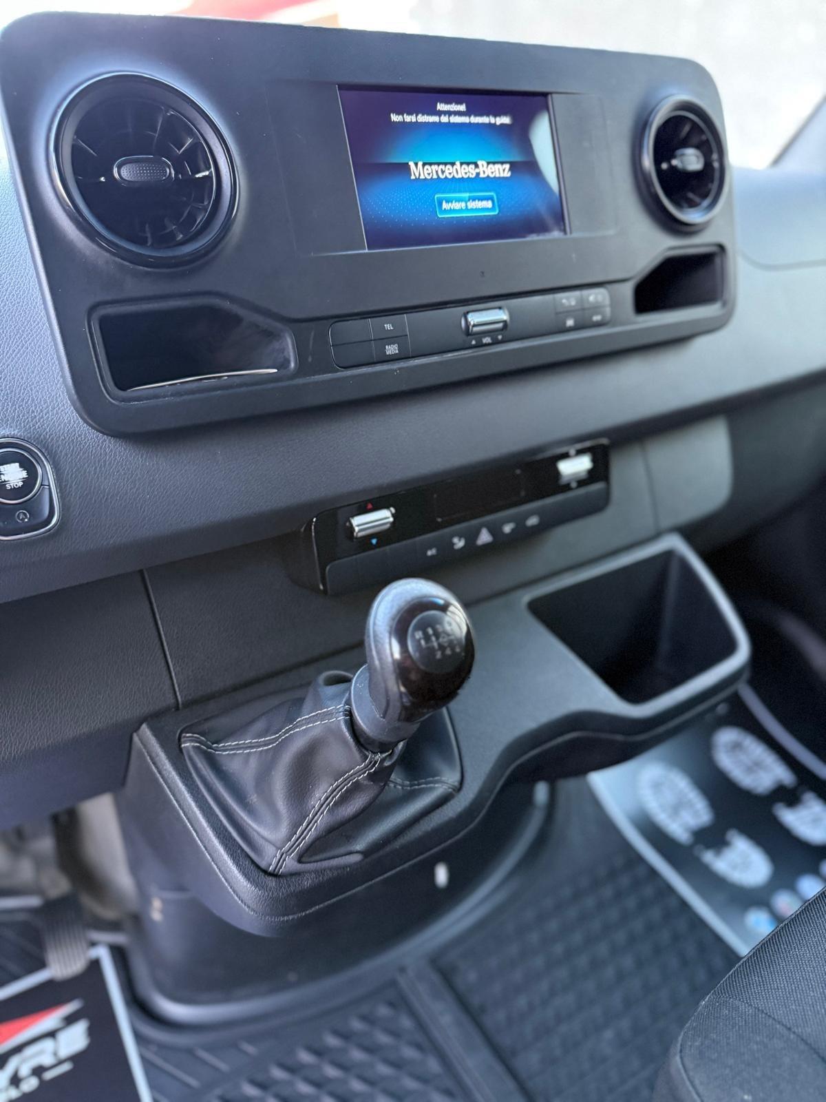 Mercedes Benz sprinter tetto alto perfetto