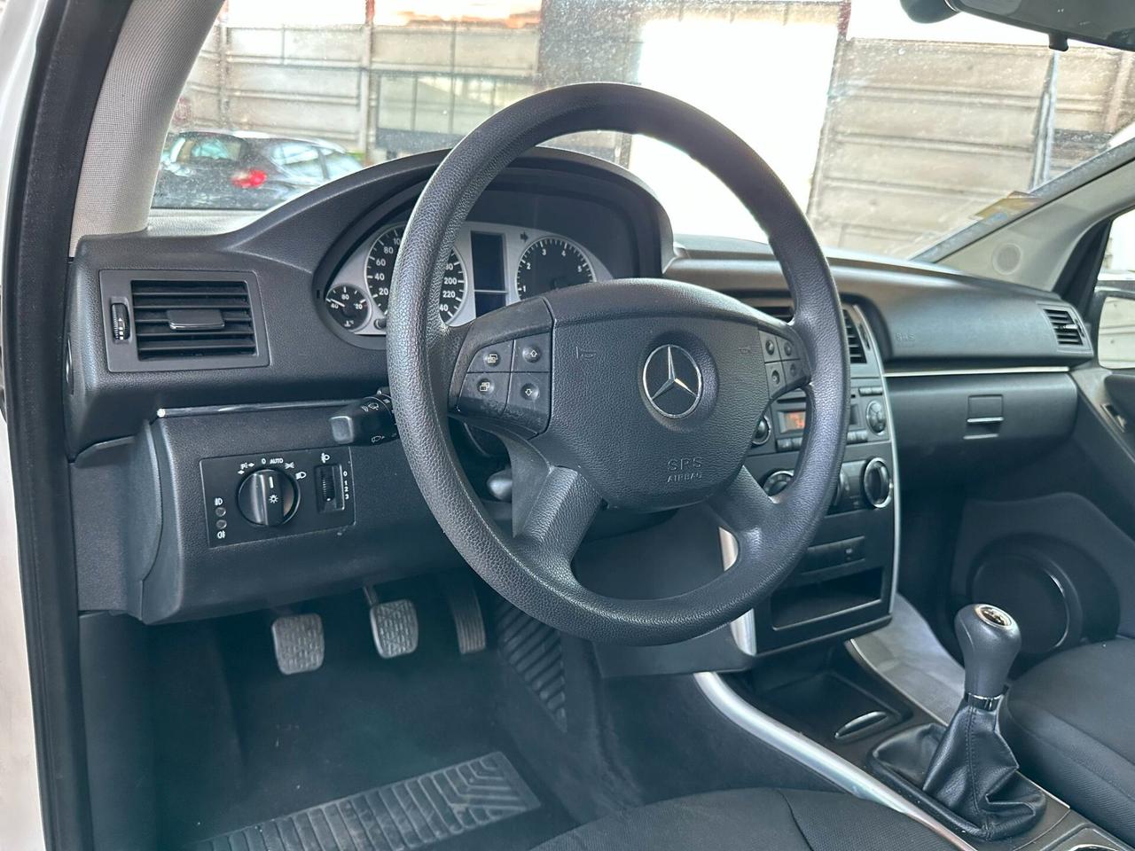Mercedes-benz B 180 B 180 BlueEFFICIENCY Executive