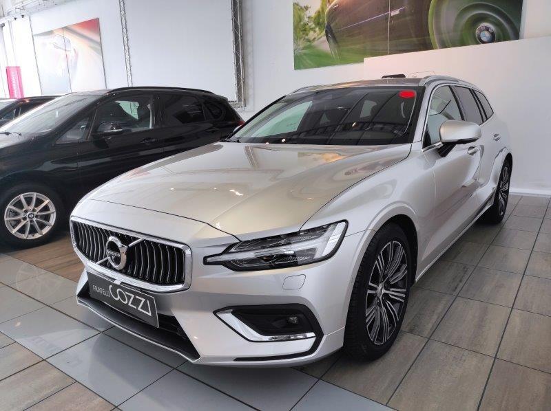 VOLVO V60 (2018-->) - V60 D3 AWD Geartronic Business