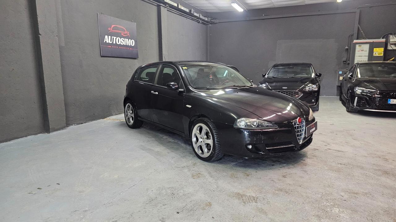 Alfa Romeo 147 1.6 16V TS (105) 5 porte Distinctive
