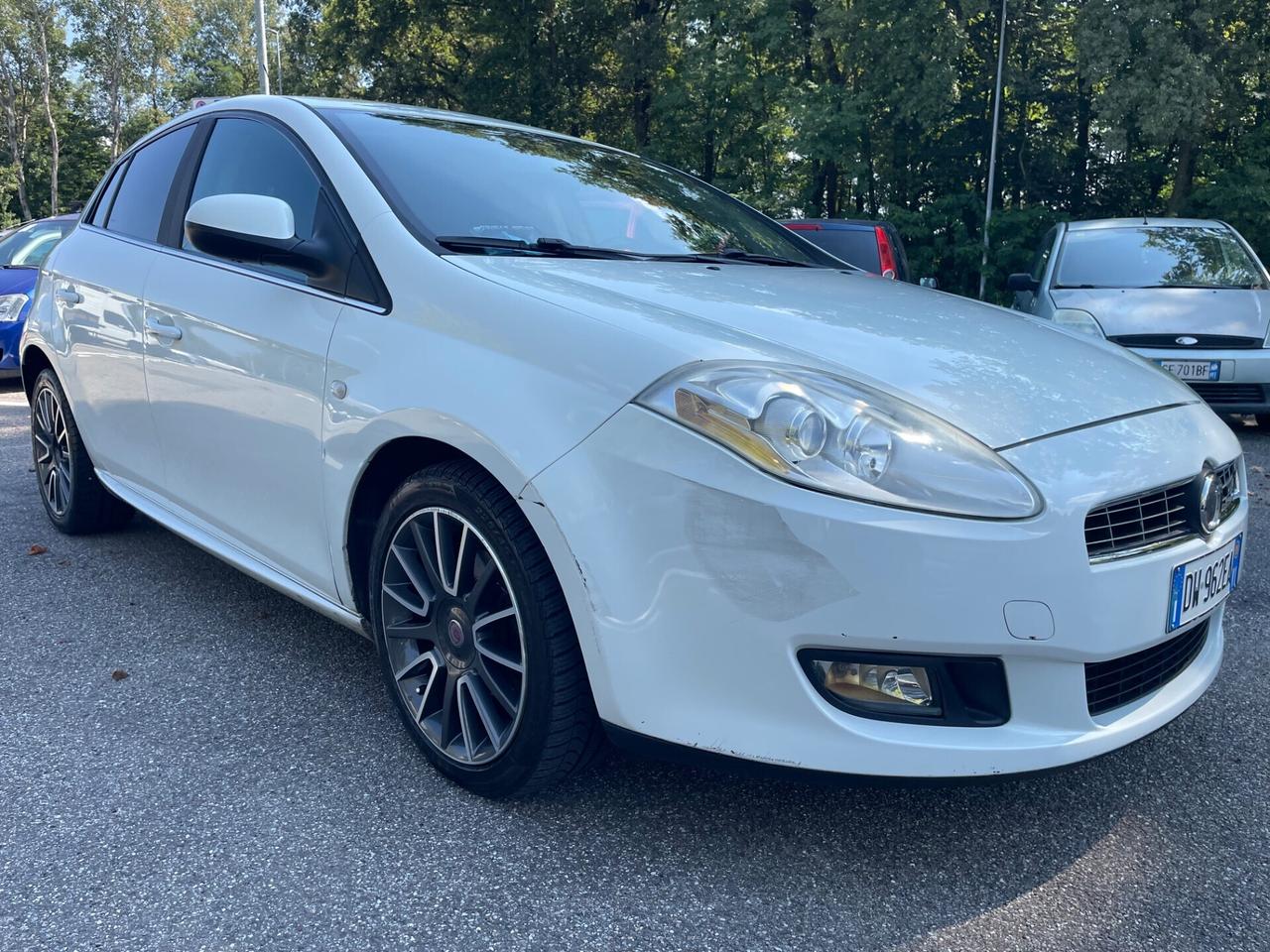 Fiat Bravo 1.6 MJT 120 CV*Automatik*Cerchi*Neopatentati*