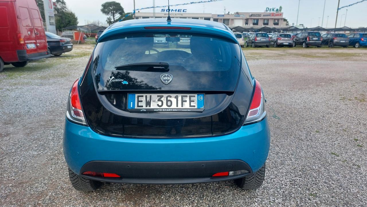 Lancia Ypsilon 1.2 69 CV 5 porte Elefantino