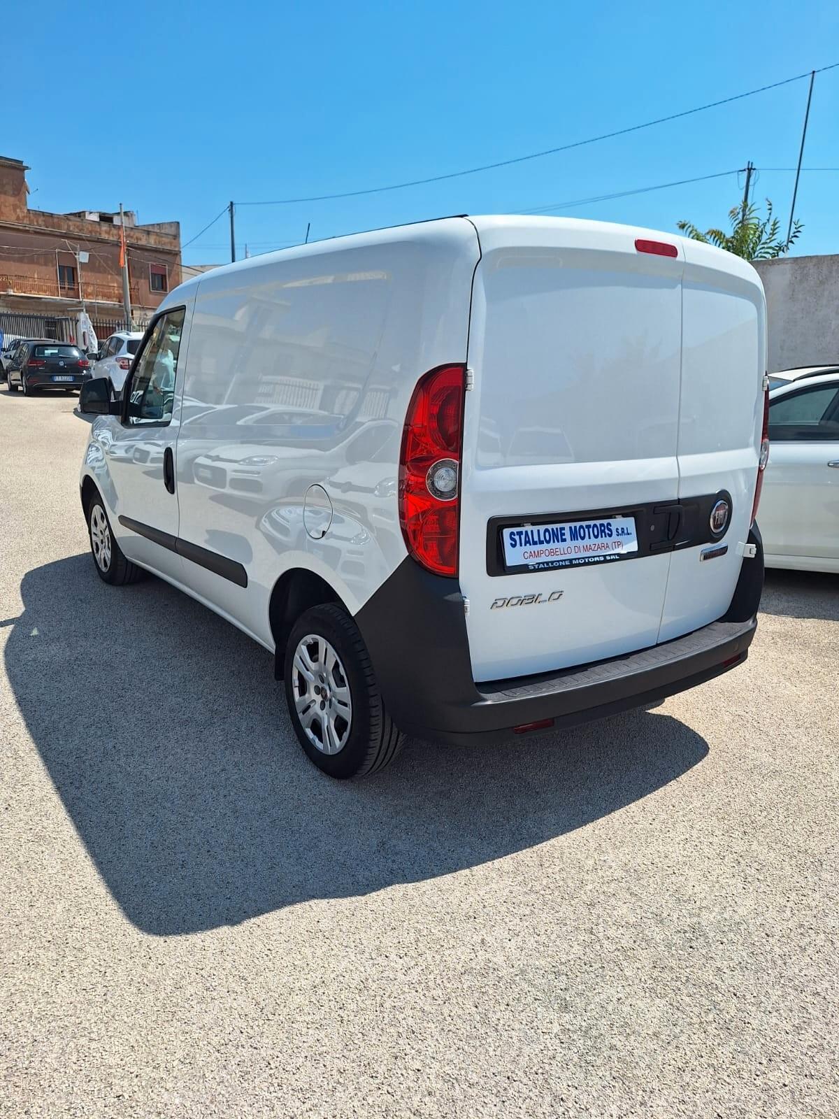 Fiat Doblo 1.6MJT 105CV 3 posti Cargo Lounge 2021