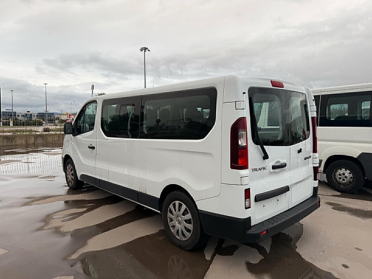 Renault Trafic T29 2.0 dCi 120CV PC-TN Zen Heavy