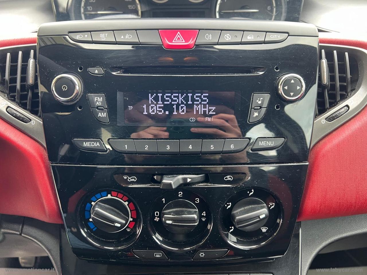 LANCIA Ypsilon 1.2 69 CV 5p. S&S Black&Red - 2012