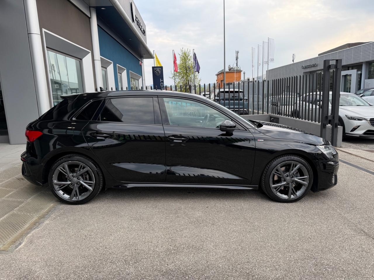 Audi A3 Sedan 35 TDI S tronic line edition