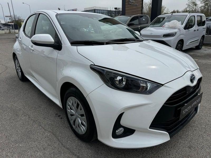 Toyota Yaris Hybrid Active MY22