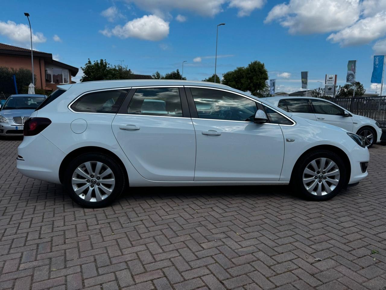 Opel Astra 1.7 CDTI 130CV Sports Tourer Cosmo