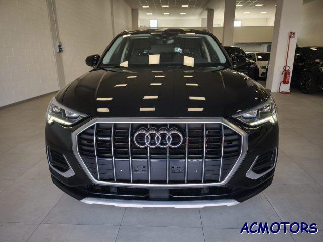 AUDI Q3 40 TDI quattro S tronic Business Advanced