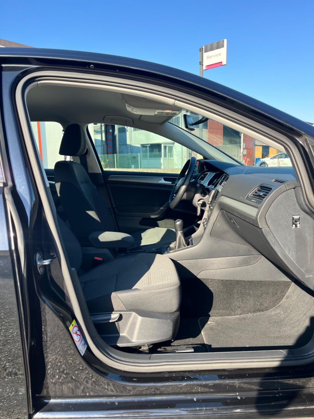 Volkswagen Golf 1.2 TSI 105 CV Neopatentati