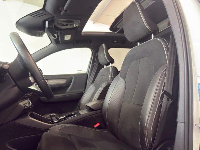 VOLVO XC40 D4 AWD Geartronic R-design
