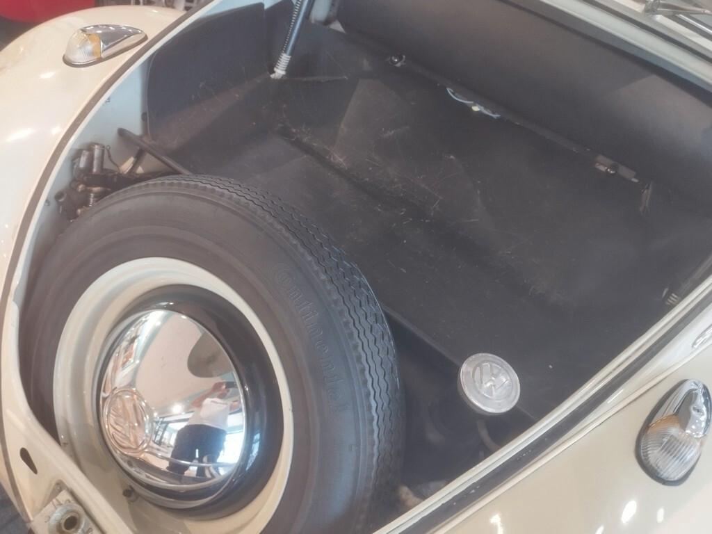 Volkswagen Maggiolino 6 volt vetro piatto ASI + CRS