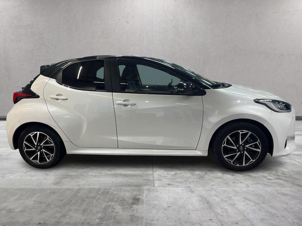 Toyota Yaris 1.5 hybrid Active
