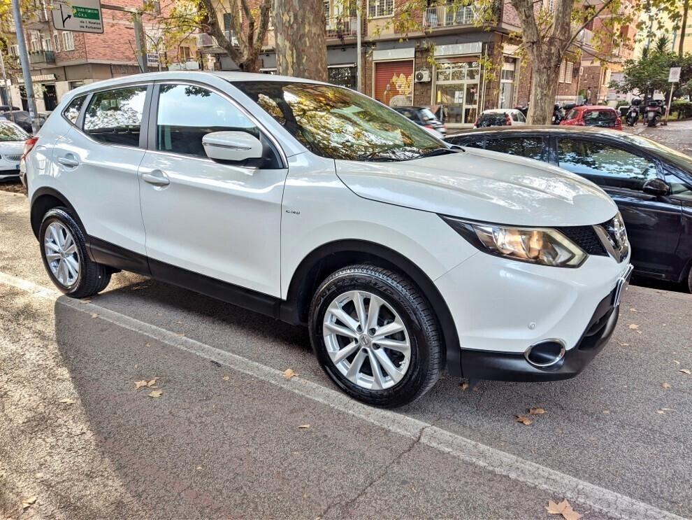 Nissan Qashqai 1.2 DGT NAVI TELECAMERA EURO 6 SU APPUNTAMENTO