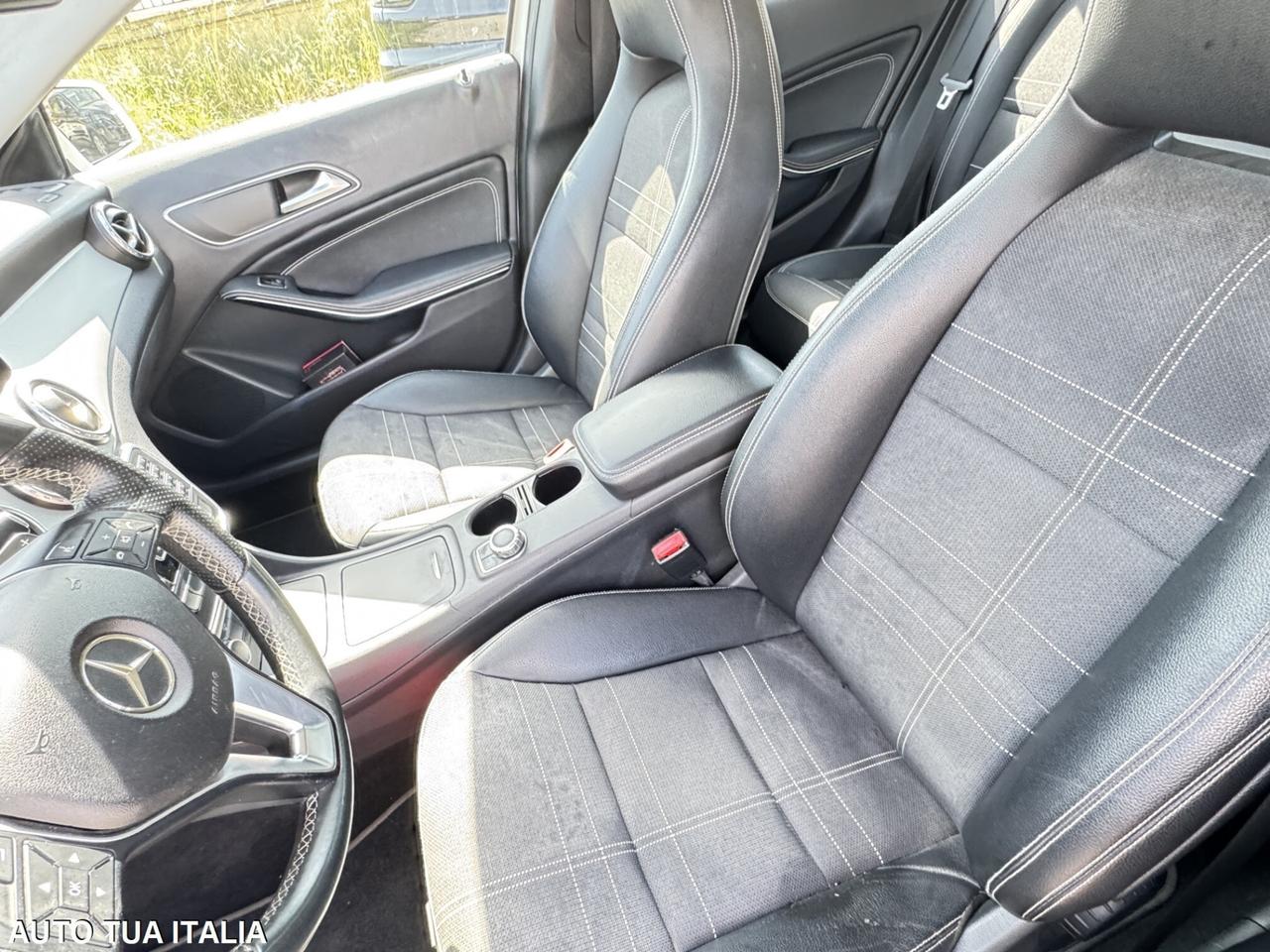 MERCEDES-BENZ GLA 200CDI PREMIUM PER NEOPATENTATI