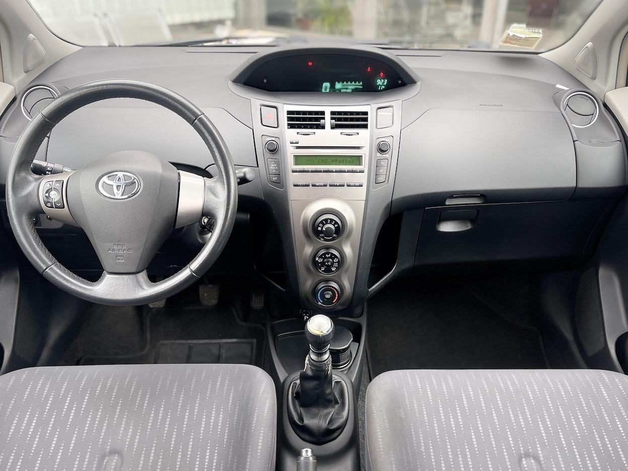 Toyota Yaris 1.3 Benzina 100CV Neo. - 2009