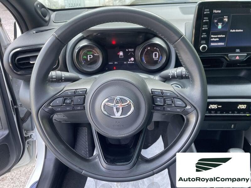 Toyota Yaris 1.5 Hybrid 5 porte Lounge IVA ESPOSTA