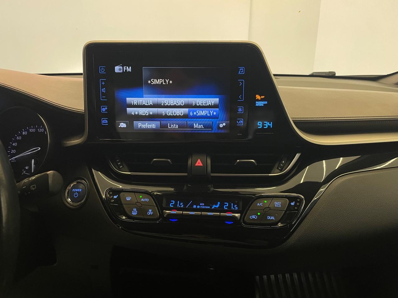 Toyota C-HR 1.8 Hybrid E-CVT Lounge