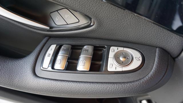MERCEDES-BENZ C 300 de S.W. Auto EQ-Power Business