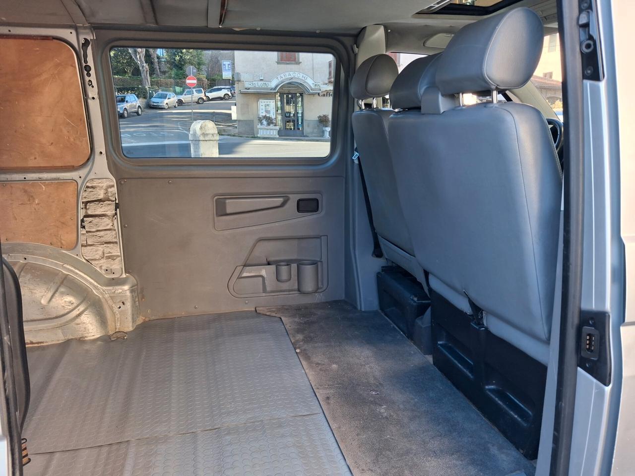 Volkswagen Multivan 2.5 TDI/130CV Comfortline